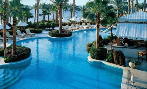 Sharm El Sheikh Ski Chalet | Gorgeous, Private Four Seasons 2-Bedrooom Chalet - Resort Access, Red Sea Views & Luxury Comfort