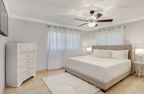 Palm River Estates House | Gorgeous Private Heated Pool Home near the beaches