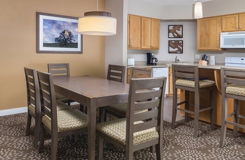 Windsor Resort | Gorgeous Resort in California Wine Country, Windsor!