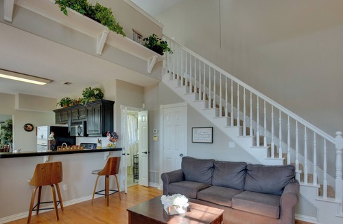 Royse City House | Gorgeous Royse City Retreat w/ Front Porch & Pond!