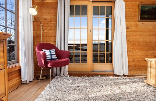 Nellysford Cabin | Gorgeous Rustic Mountain Cabin with Scenic Views! Welcome to Green Oak Cabin