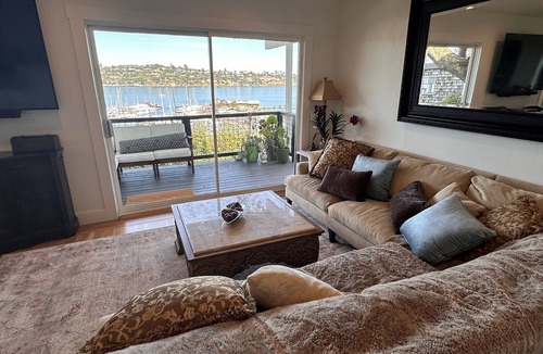 Sausalito House | Gorgeous Sausalito Two-Bedroom