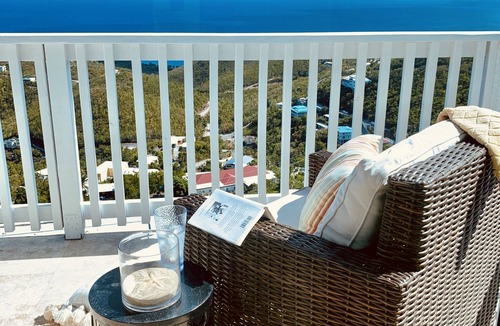 South Coast Villa | Gorgeous, Spa-like 3BR with Island Elegance & Stunning Ocean Views