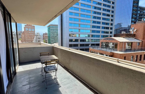 El Golf Apartment | Gorgeous studio with AC in vibrant Las Condes neighborhood