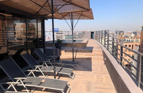 El Golf Apartment | Gorgeous studio with AC in vibrant Las Condes neighborhood