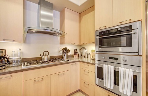 Downtown Condo | Gorgeous TOP floor corner 2Bedroom/2bath condo Americana at Brand!