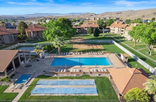 St. George House | Gorgeous Views & Fun for the Entire Family
