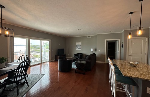 Spring Lake Condo | Gorgeous Waterfront Condo on Spring Lake with Pool Access