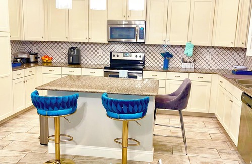Mesa Villa | Gorgeously decorated 4 bed villa, amazing pool oasis 15 mins to Tempe,Scottsdale