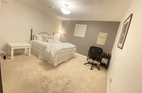 Yellowknife Bed & Breakfast | Gorgeously spacious 3 bedroom suite with fireplace