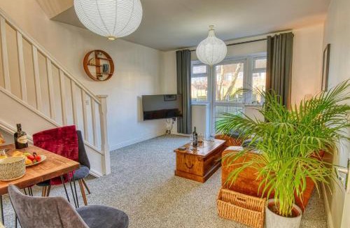 Dudley House | Gornal Dudley-2bed-Contractor &Long stay -Parking