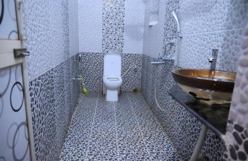 Bhubaneshwar Hotel | Goroomgo Bottoms Up Villa Bhubaneswar