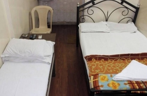 Agartala Hotel | Goroomgo Central Guest House Agartala