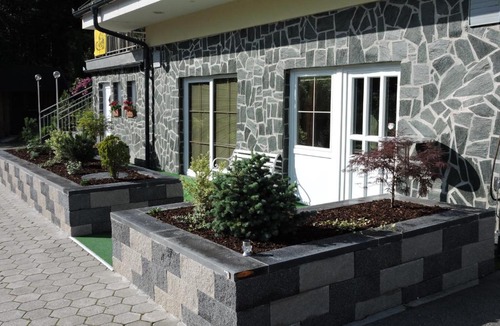 Prevalje Bed & Breakfast | Gostilna PIK