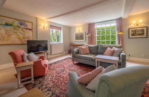 Clare House | Gothic House Cottage