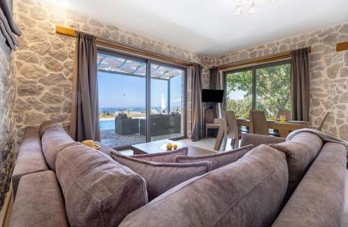 Tsoukaladhes Villa | Goudis Villa Emily