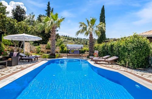 Tsoukaladhes Villa | Goudis Villa Evelyn