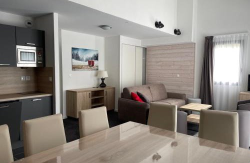 Eaux-Bonnes Apartment | Gourette: Duplex 10 pers, Piscine, Animaux admis - FR-1-860-1