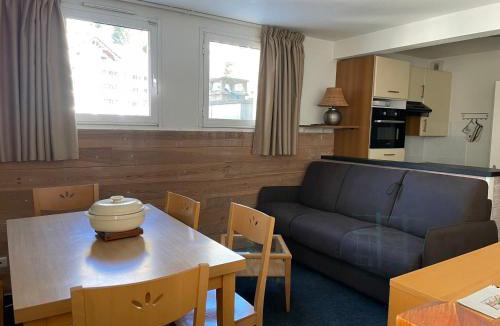 Eaux-Bonnes Apartment | Gourette : Studio Duplex 7 pers, Piscine & WIFI - FR-1-859-9