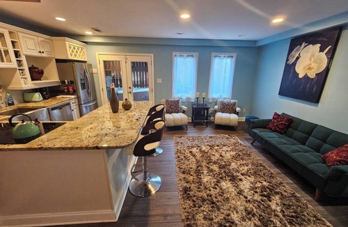 Ansley Park House | Gourmet Kitchen, Private Jacuzzi, Piedmont Park.
