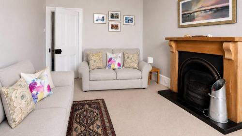 Kilchattan Bay Apartment | Govandale Seaviews