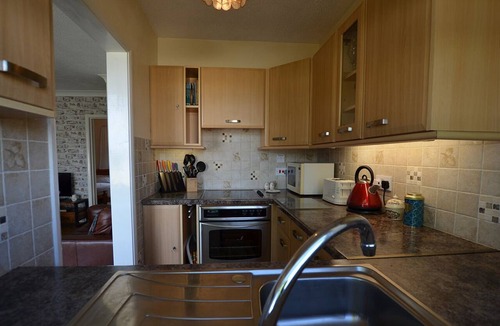 Oxwich Ski Chalet | Gower, Oxwich, Amazing Views, Sleeps 4