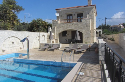 Asteri Villa | Villa with pool & beautiful views, quiet at the edge of the village Asteri