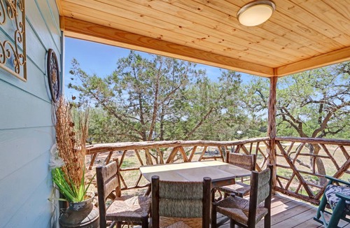 Blanco Cabin | Grace Cabin