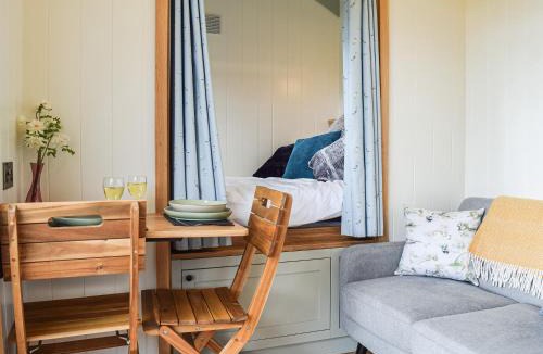Braunston House | Grace