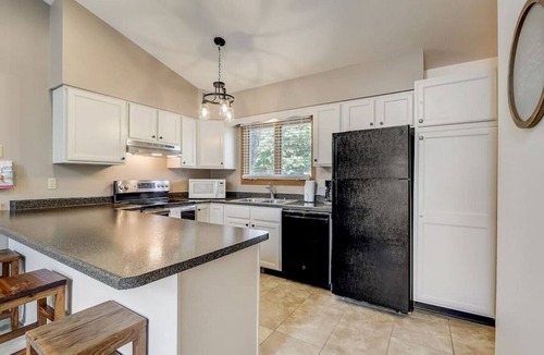 Lake Delton Condo | Grace-Jo @ Tamarack Highland 5