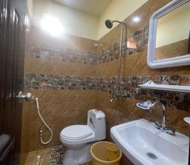 Gulberg Hotel | Grace one hotel