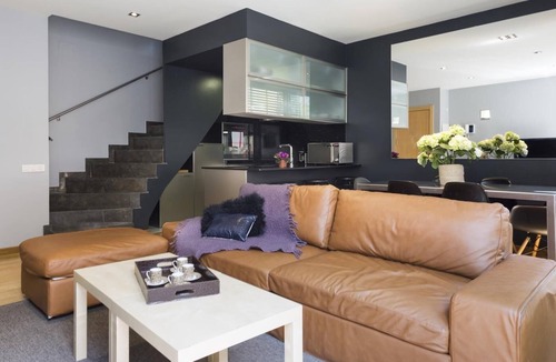 La Vila De Gracia Apartment | Gracia Pool & Fun! Several units available!