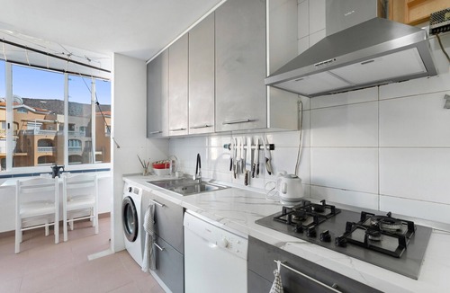 Los Cristianos Apartment | ‘Graciosa’ Holiday Apartment with Sea Views, Private Terrace & Wi-Fi