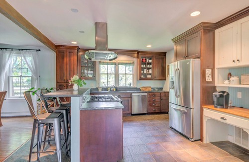 Wayland Park House | Gracious Elegance in Downtown