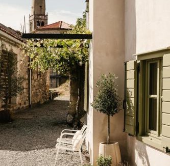 Stanjel Bed & Breakfast | Grad Štanjel House