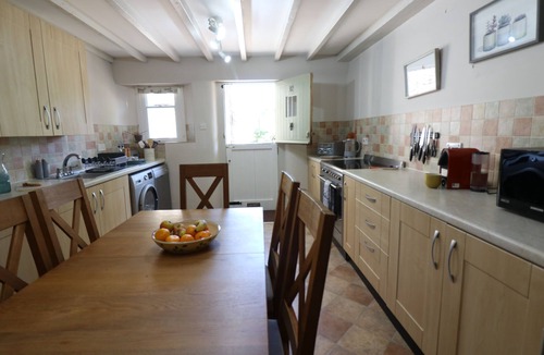 Noss Mayo House | Grade II Old Engine House, on the SW Coast Path