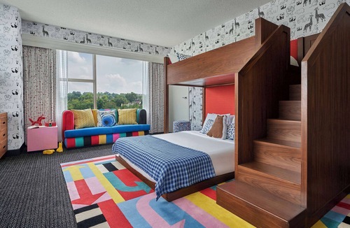 Corryville Hotel | Graduate by Hilton Cincinnati