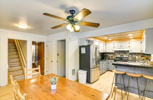 Graeagle House | Graeagle Vacation Rental Cabin w/Game Room!