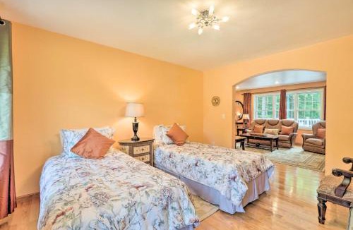 Granby House | Granby Home w/Deck < 1/2 Mi to Aldrich Lake!