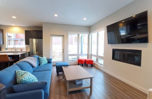 Silvercreek House | Granby Ranch Condo With Mountain Views Sleeps 8