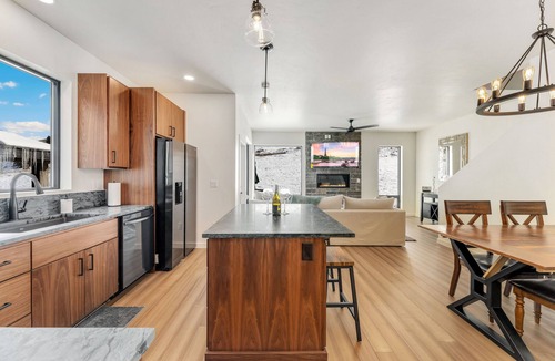 Silvercreek House | Granby Ranch Getaway! Ski, Bike, Swim! Sleeps 10!