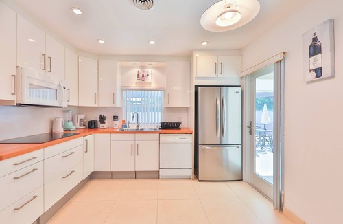 Hollywood Hills House | Grand Advantage