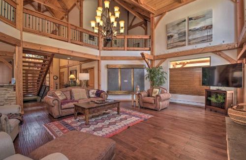 Angel Fire House | Grand Angel Fire Retreat w/Hot Tub & Fire Pit!