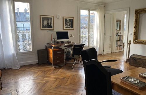 Porte-Saint-Martin Apartment | Grand Appartement Pour 4-5 Voyageurs Près Gare de L´est Dans un Quartier Vivant