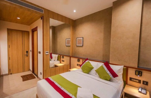 Kannur Hotel | Grand Benale