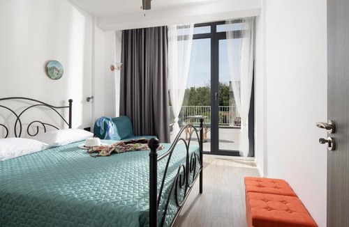Agia Triada Apartment | Grand Dodo's Triada Seaview Studios
