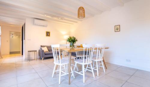 Paray-le-Monial House | Grand Duplex avec Spa et Parking privé- 8 personnes