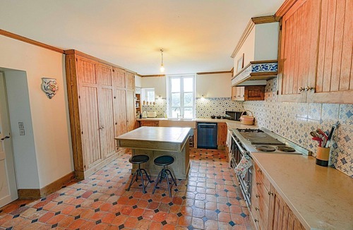 Villecerf House | Grand Estate for 20 with Pool, Garden