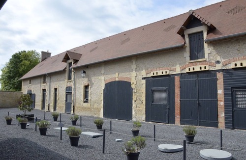 Banneville-la-Campagne House | Grand Gîte de Groupe Pour 14 Personnes au Cœur D'un Charmant Domaine Normand