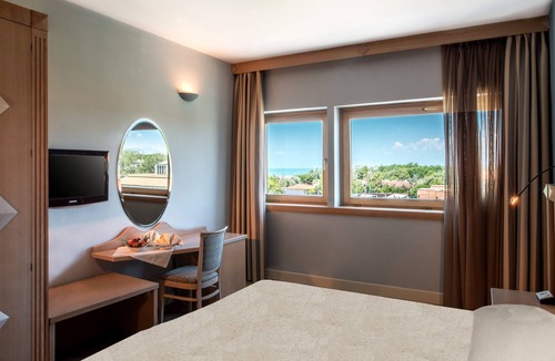 Tirrenia Hotel | Grand Hotel Continental